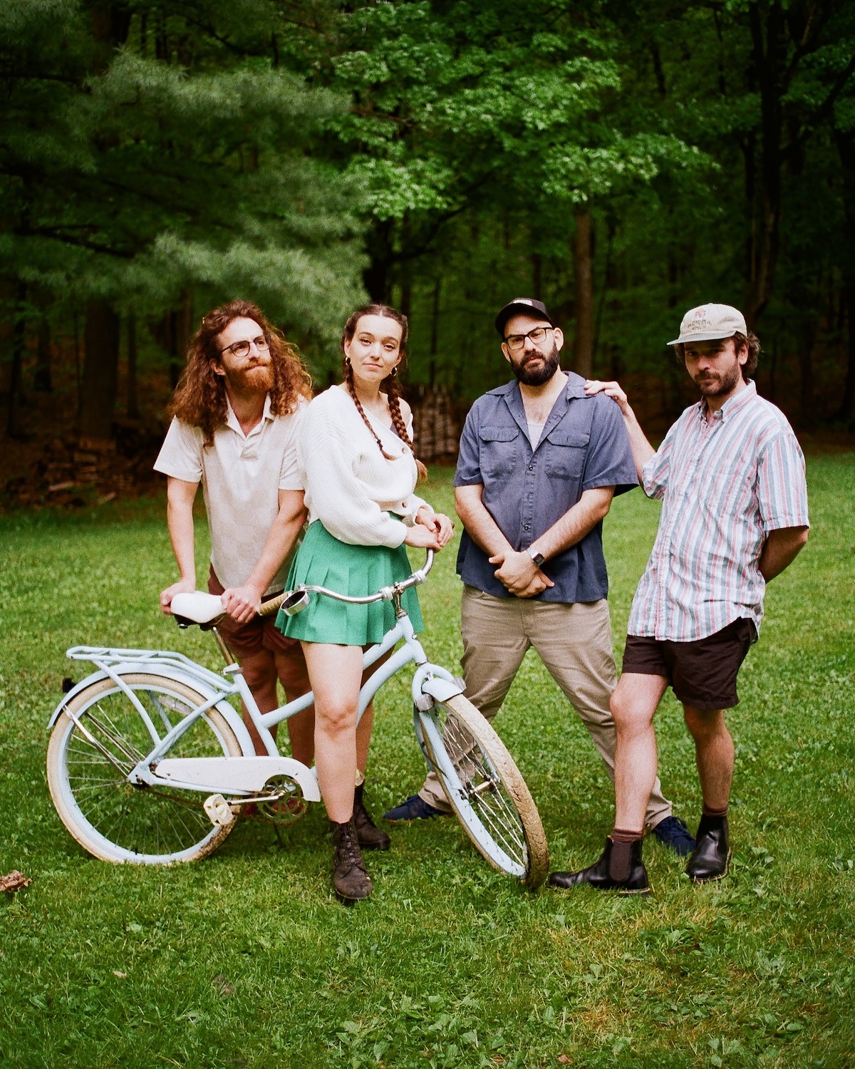 Coral Moons "Apartment" © Amber Layton