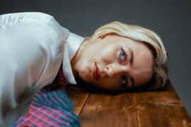 Lois © studio SODIUM