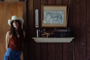 Nicki Bluhm © Lauren Massie