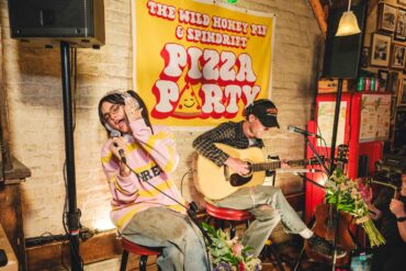 The Wild Honey Pie x BENEE Pizza Party © Emilio Herce