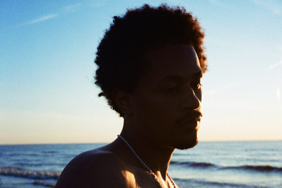 Arno Sacco "Blue Boy" © Ashley Rottjers