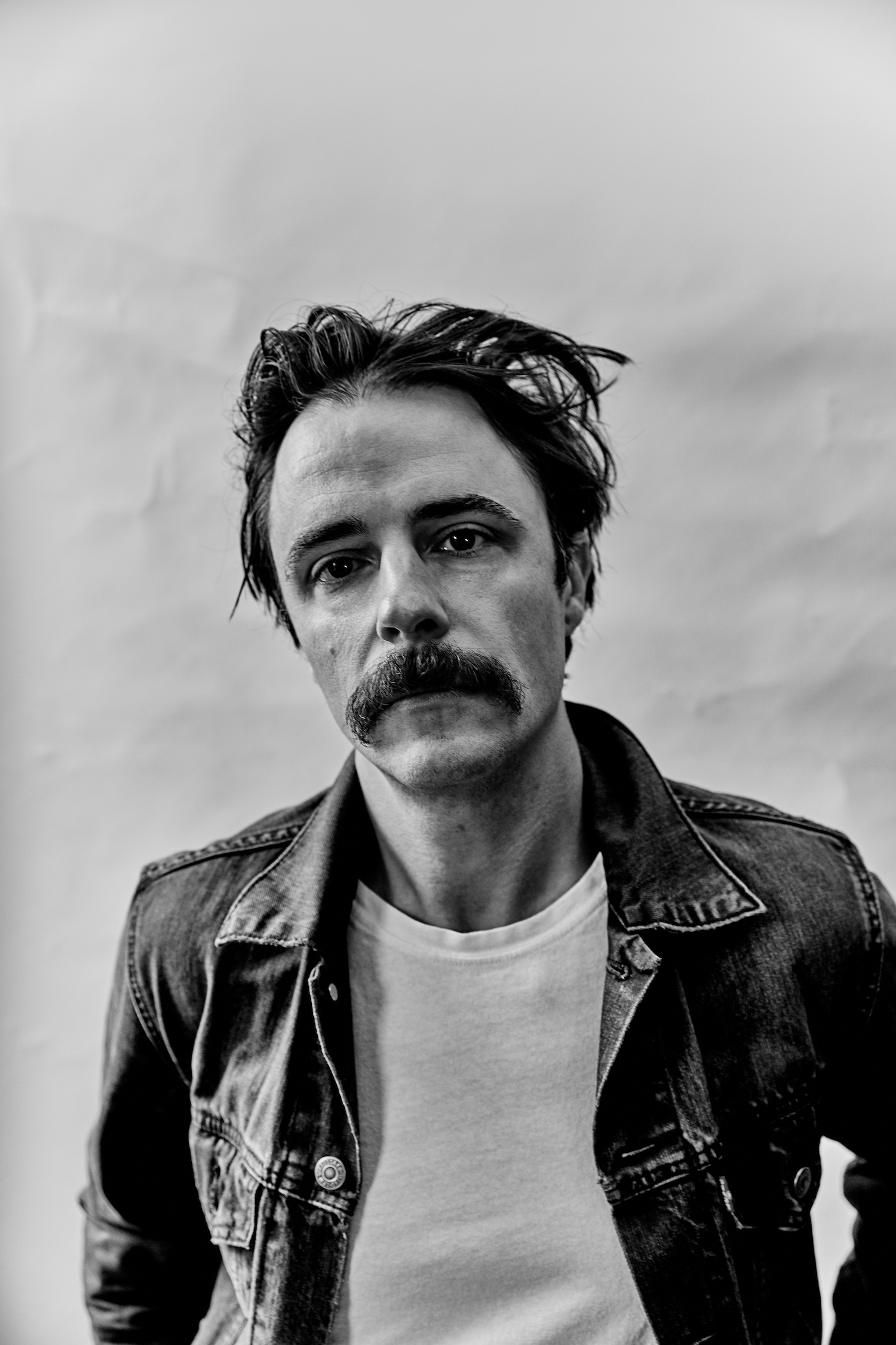 The Bones of J.R. Jones 'Radio Waves' © Christian Harder