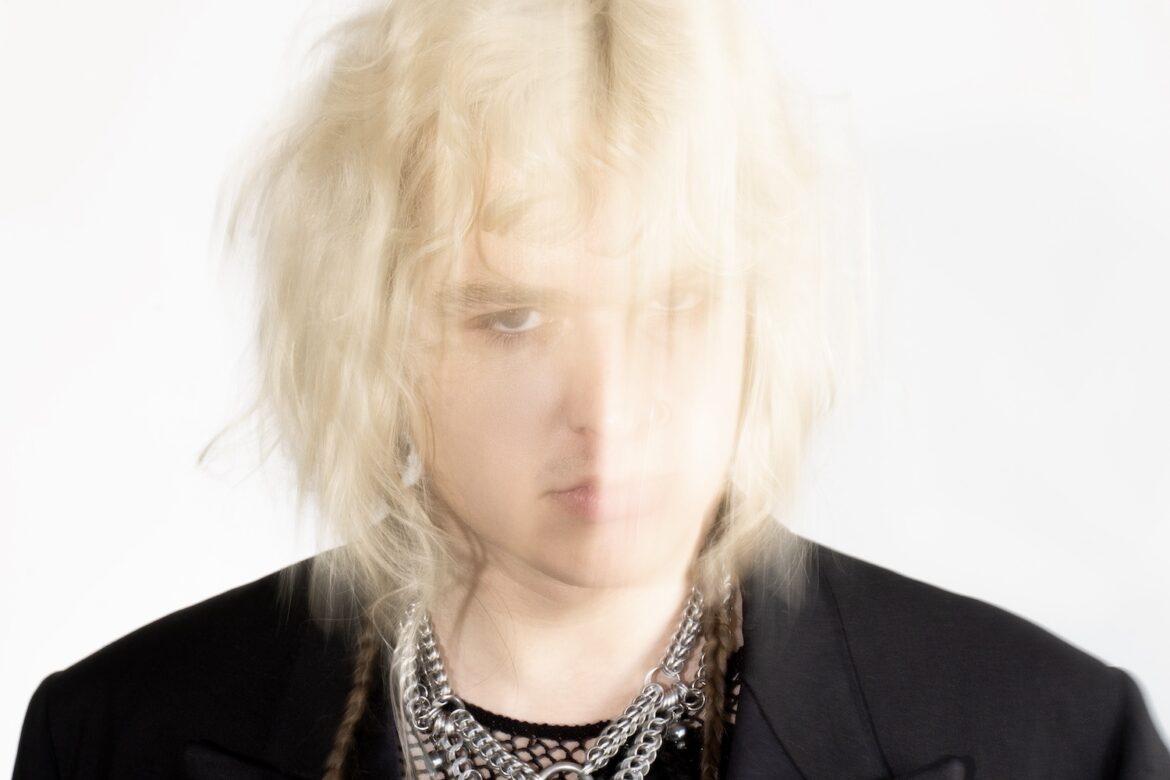 Mothé 'Total Popstar' © Sophia Ragomo