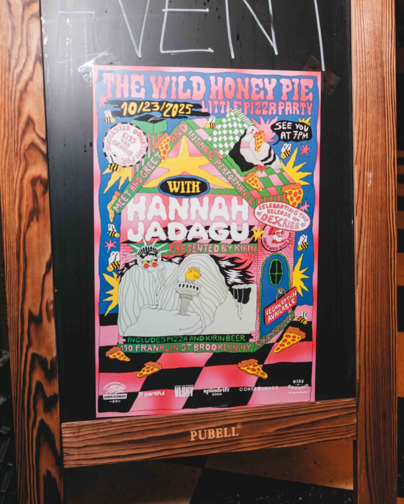 Hannah Jadagu at Paulie Gee’s in Brooklyn, NY on October 23, 2025 © Emilio Herce