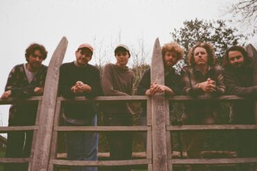 Henry Grace with band members Brian Love (guitar), Toby Evangelou (drums), Blaine Harrison (keys), and Tom Holder (bass) © Jess Bibby