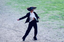 Izzy Outerspace "Closer" © 2025