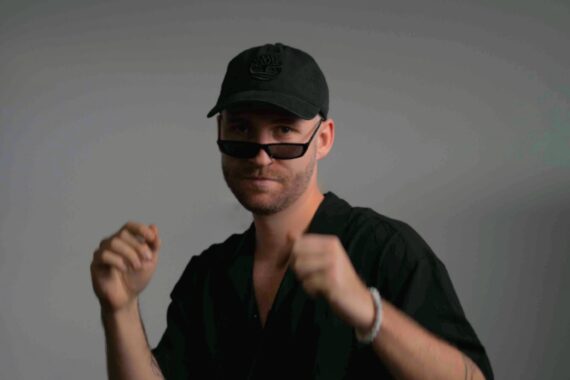 Alex Breitling © 2025