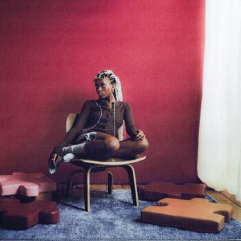 Describe - Hannah Jadagu