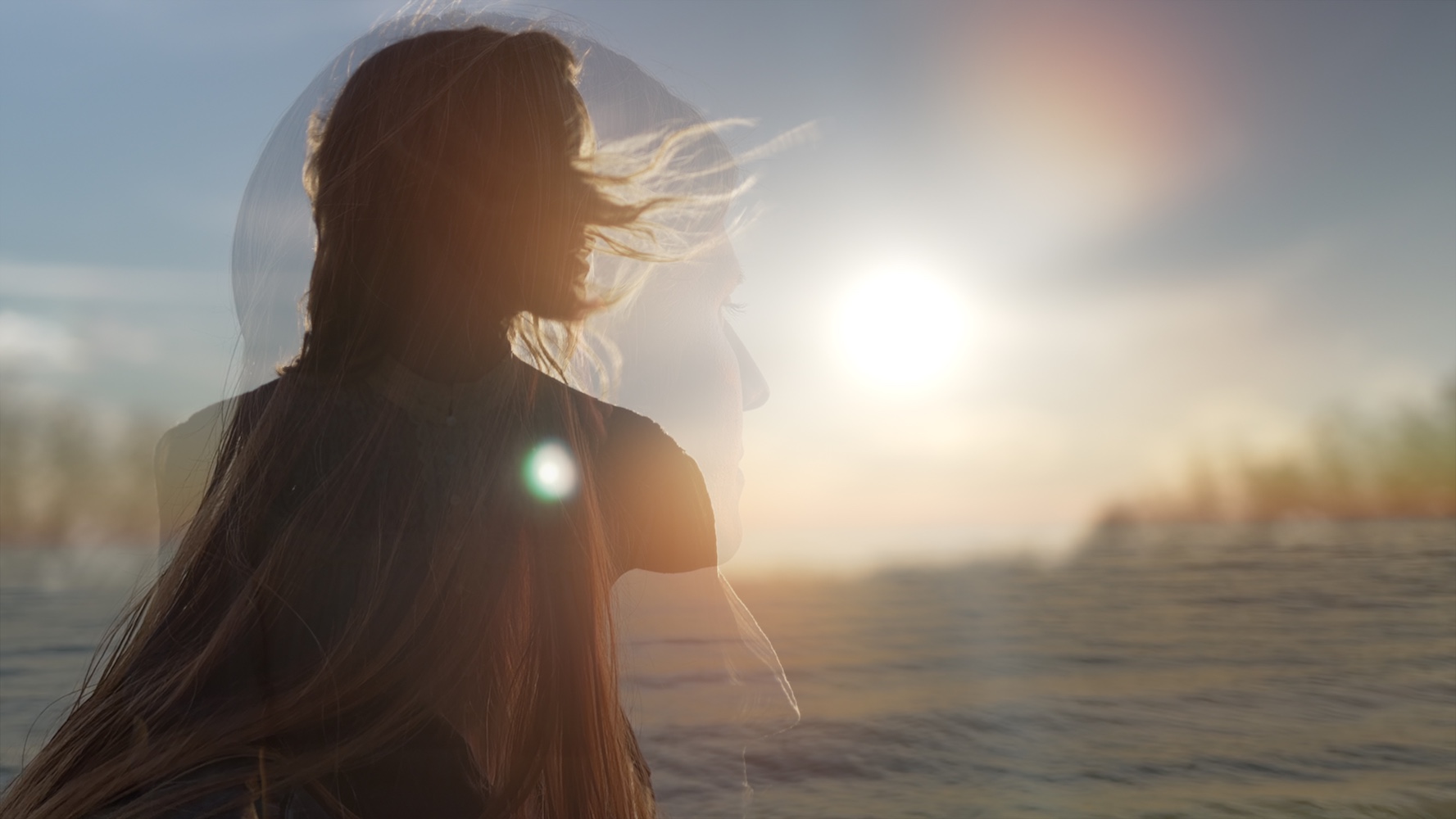 Lizzie Weber and Markéta Irglová "Maria" © Tim Gebauer