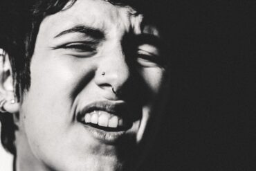 Deadbeat Girl 'Self-Destructor' © Ashley Crichton