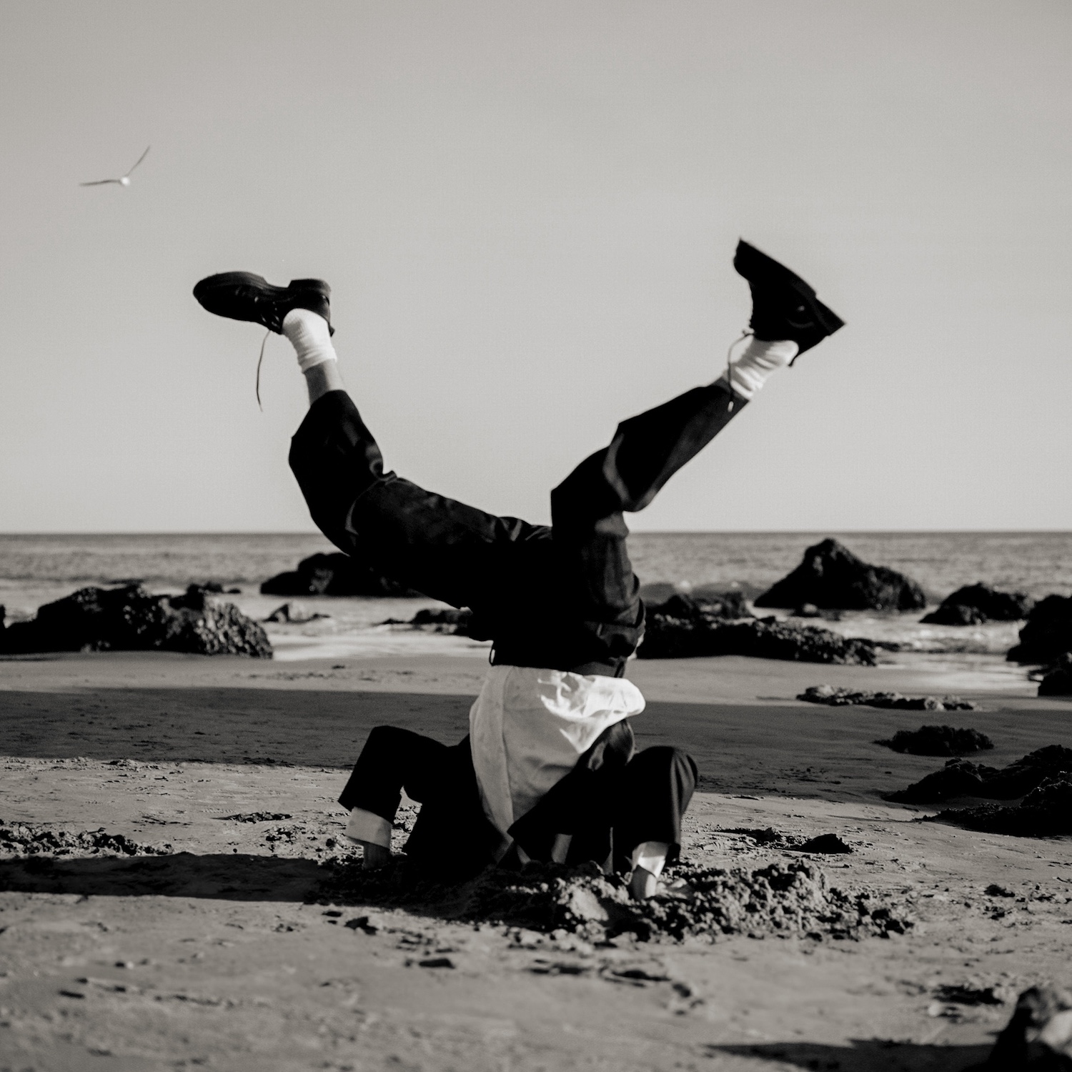 I know trash people who keep the oceans clean - Tony DV