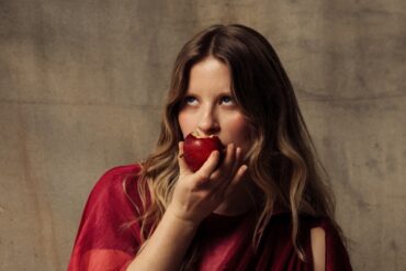 Paris Paloma "Good Girl" © Phoebe Fox