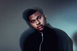 Praise. © Alex Figs