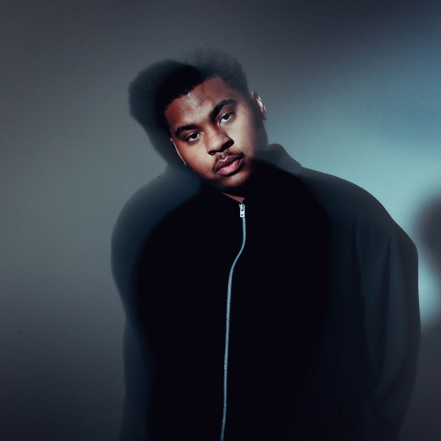 Praise. © Alex Figs