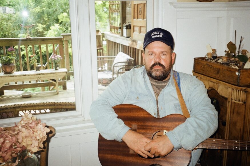 Donovan Woods "I Talk About You" © Tiana Lam