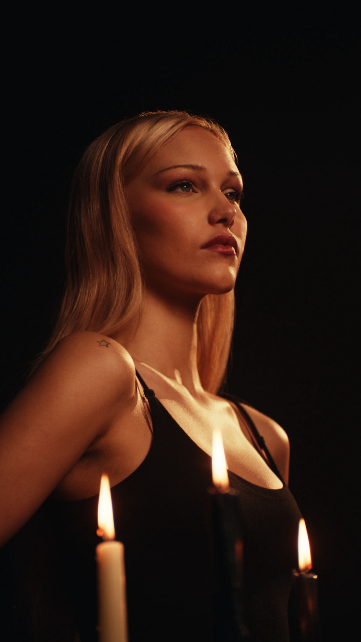 Grace VanderWaal © Palmer Wells