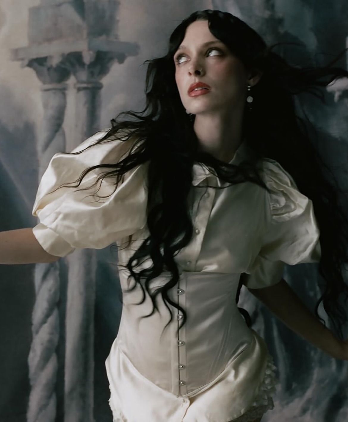 Holly Humberstone "To Love Somebody" © Silken Weinberg