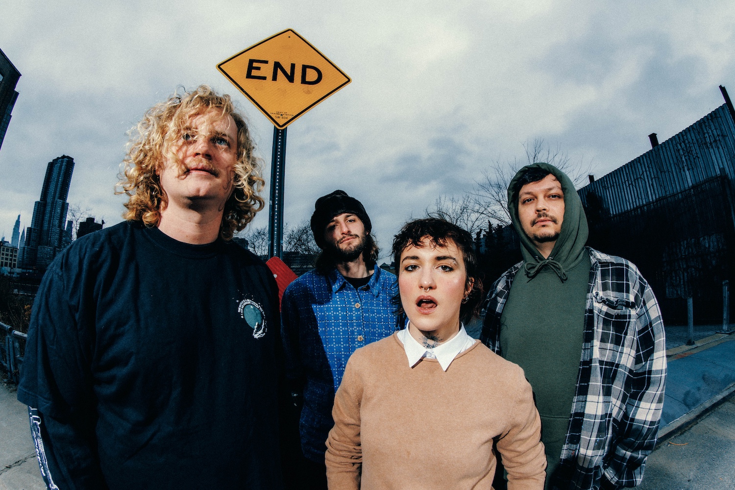 MX Lonely © Owen Lehman