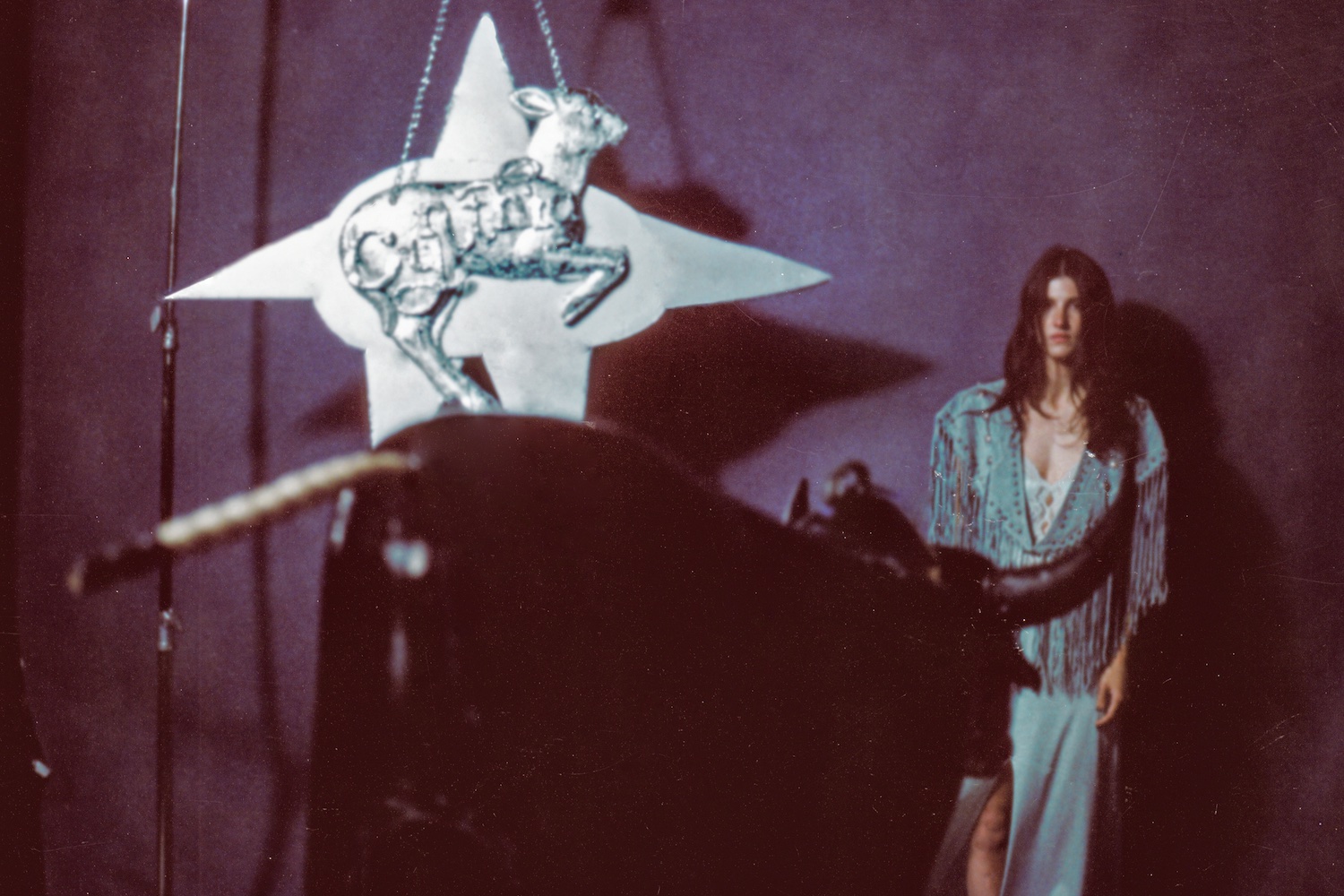 Sydney Ross Mitchell’s ‘Cynthia’ is an EP About Leaving – and Being Seen - Atwood Magazine