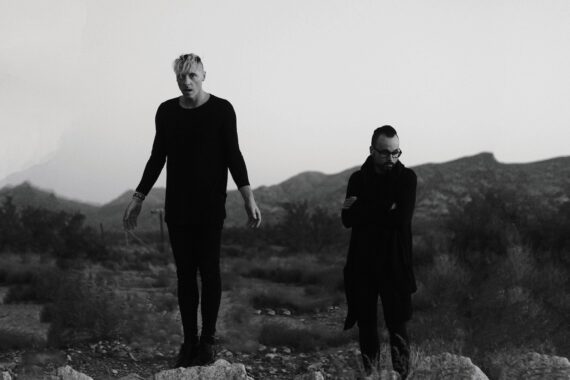 TRAITRS © Daniel Cherney