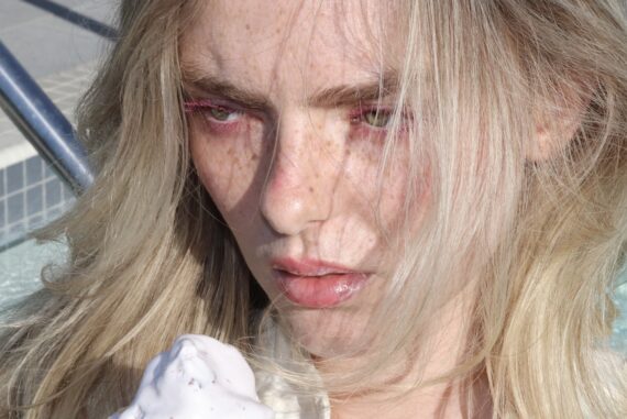 Keni Titus 'AngelPink' © Victoria Davidoff