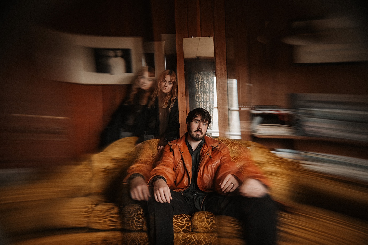 Babes in Canyon "Echo" © Rachel Bennett