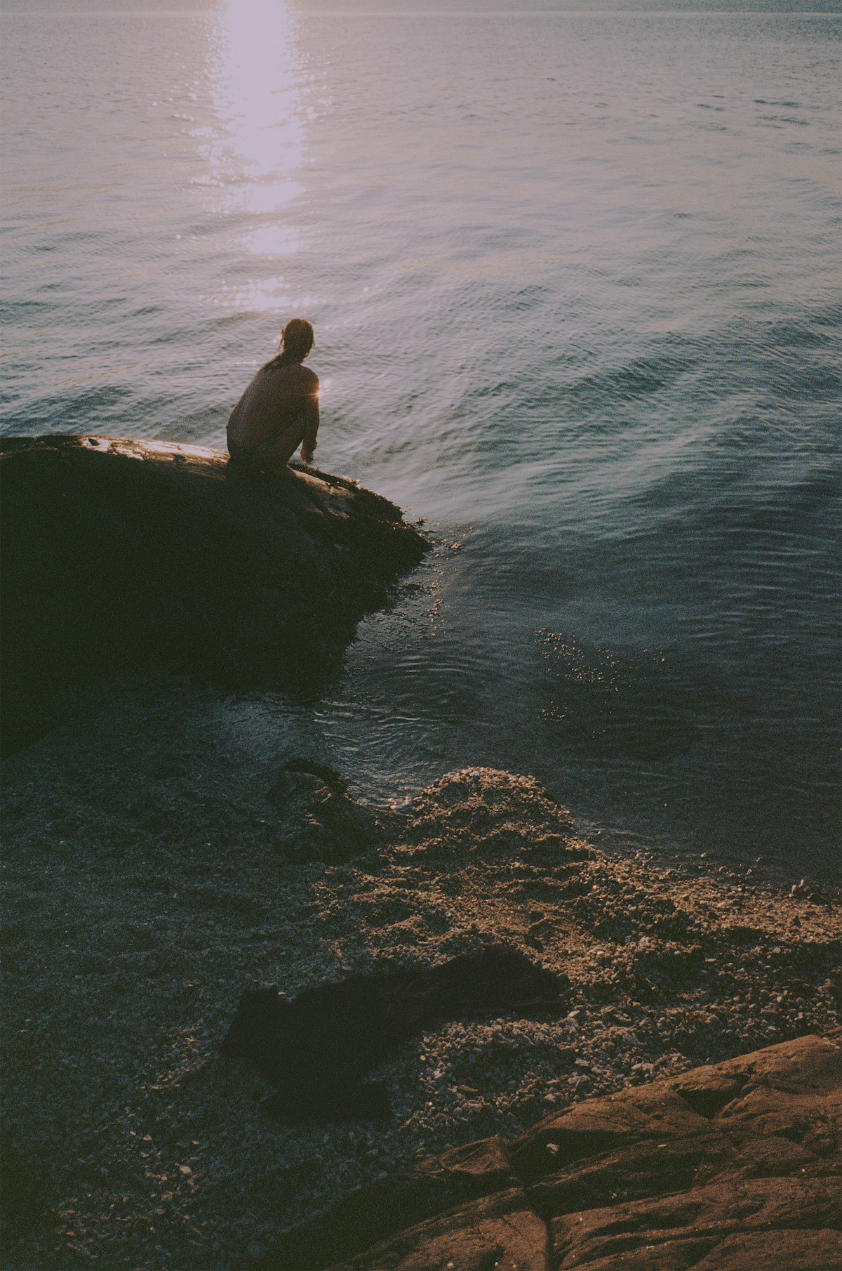 Bea Elmy Martin "Anouk" © Harry Hibbert