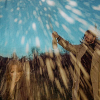 Echo - Babes in Canyon