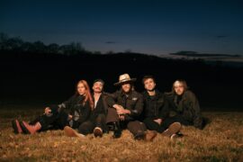 Happy Landing © Orchee Sorker