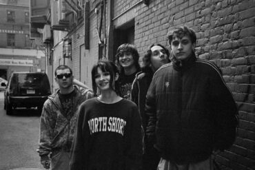 Holder © Cooper Rich