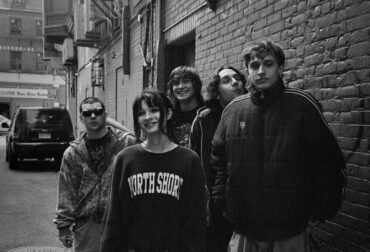 Holder © Cooper Rich