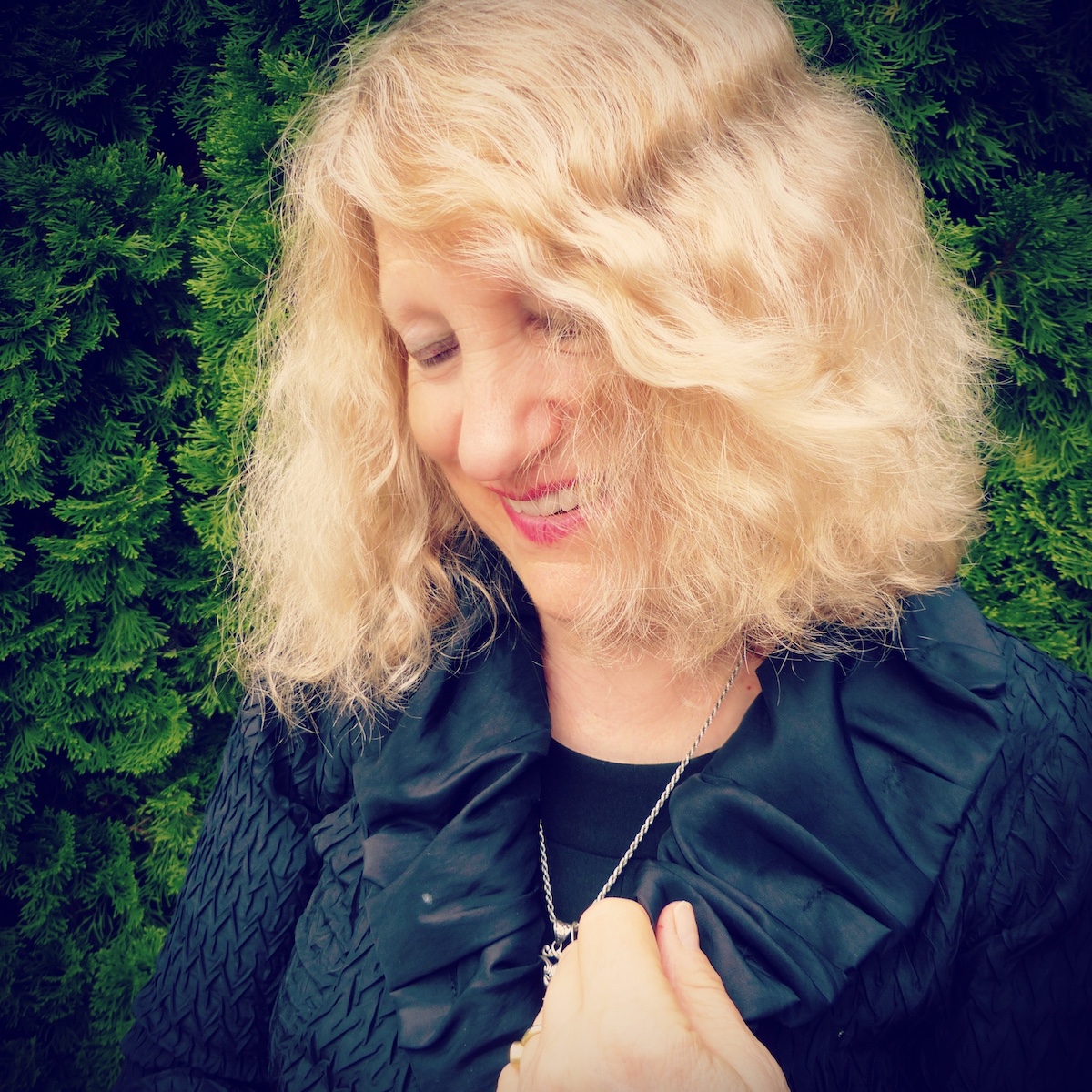 Linda Marks © Amaru Photography