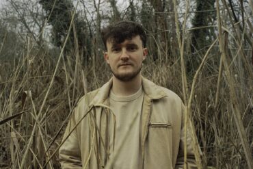 Odhrán Murphy Shows a More Reflective and Dreamy Side on ‘Roots & Reverie’