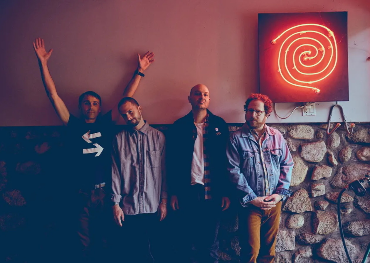 The Pretty Flowers © Sami Drasin