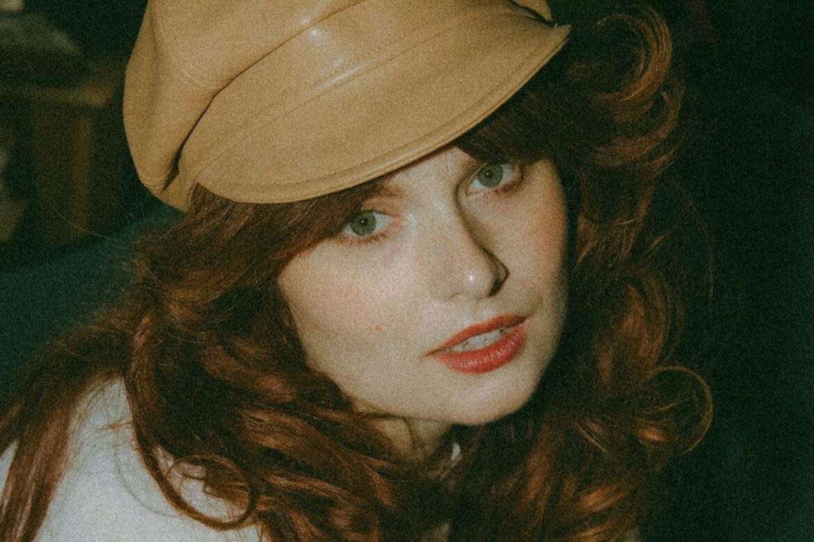 Ivory Layne "Skim" © Amie Akers