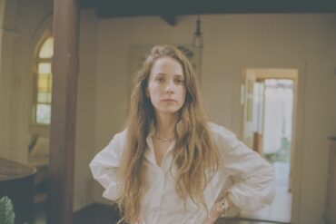Emma Louise "Sunshine for Happiness" © Sam Kristofski