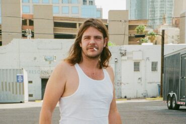 Brett Emmons Starts Fresh as John Shambles © Alexander Sworik