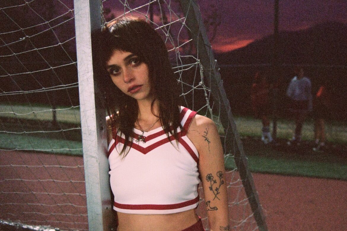 Lola Blue "Heartbeat" © Tanner Deutsch