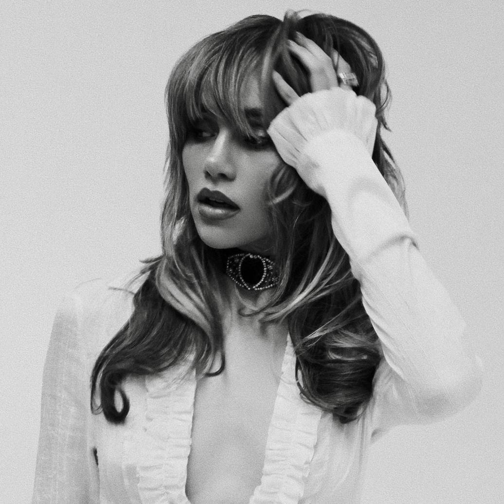Suki Waterhouse © Natalia Traxel