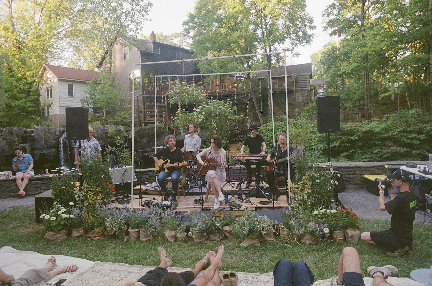 Ginger Winn and Lost Leaders at Waterfall Sessions III © Brooklyn Zeh