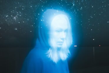 Phoebe Bridgers Comes Back to Earth on ‘Lost Weekend’ © Olof Grind