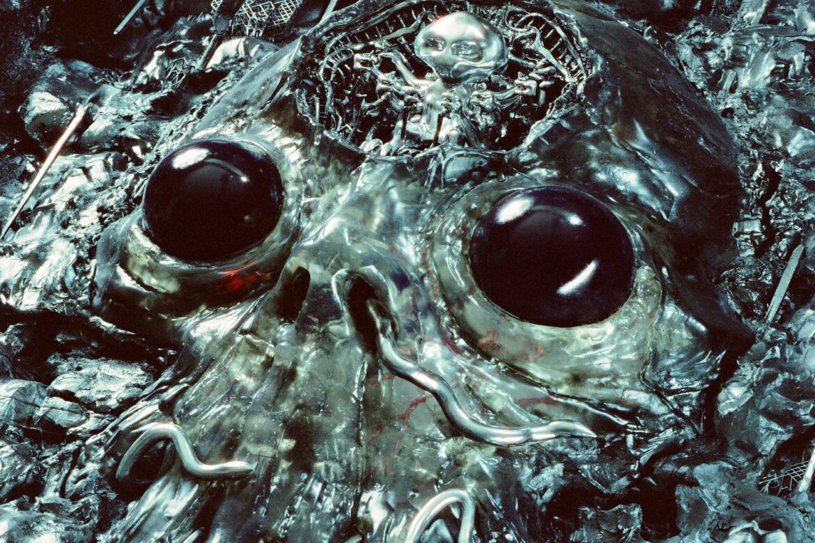 Alien Metal - King Gizzard & the Lizard Wizard